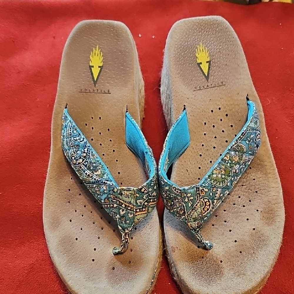 ☆☆HOLIDAY SALE☆☆ VOLATILE WEDGE HEEL THONG FLIP FLOP MEMORY FOAM SANDAL 9